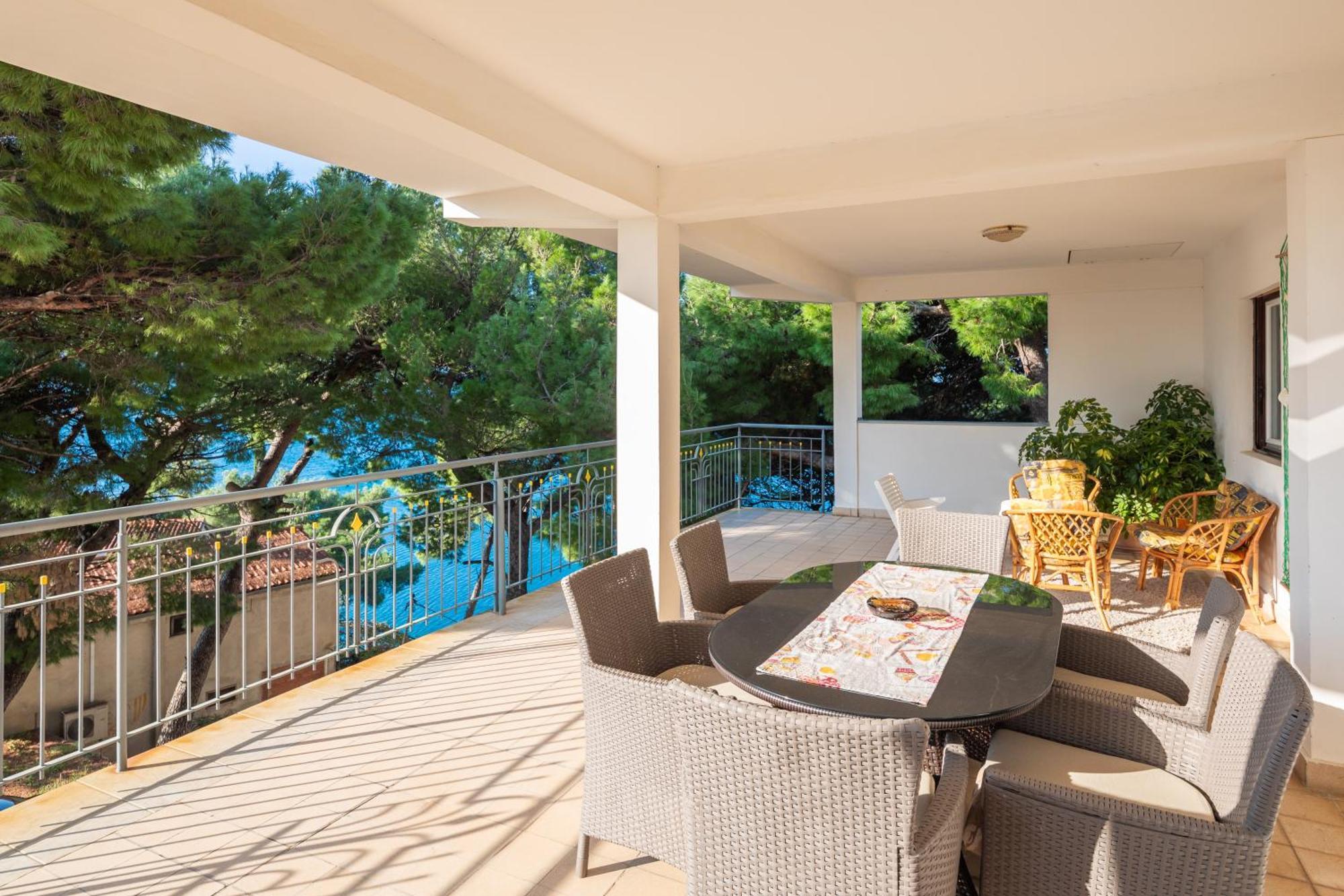 Urban Edge - Beach Apartments Omiš Extérieur photo