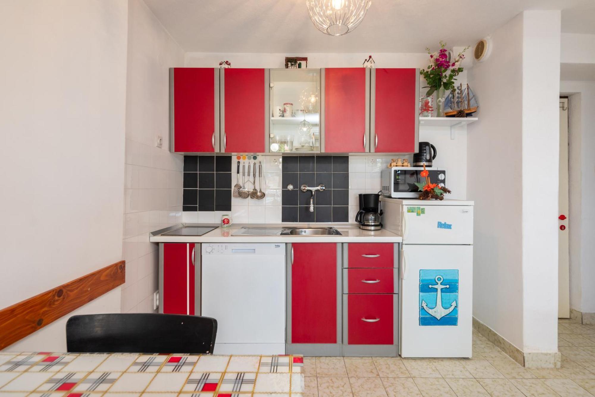 Urban Edge - Beach Apartments Omiš Extérieur photo